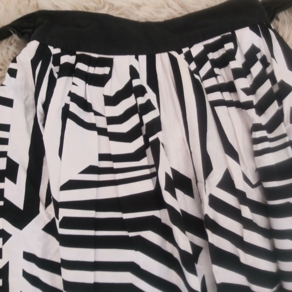 Connection 18 black/white pattern cotton skirt - Picture 2 of 6